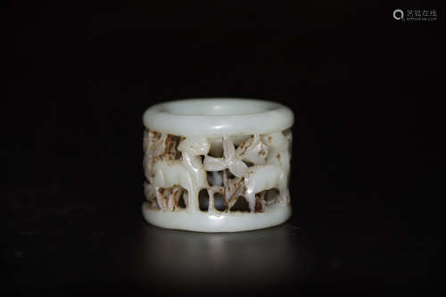 A Chinese Piercing Hetian Jade Thumb Ring