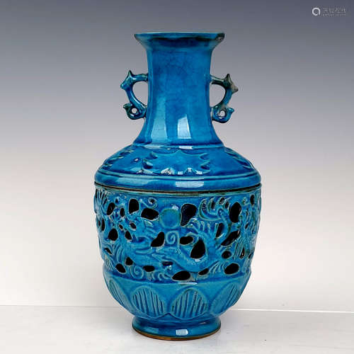 A Chinese Chai Kiln Hollow Out Porcelain Vase