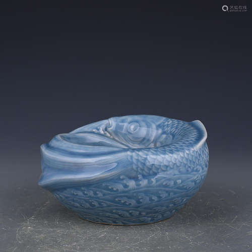 A Chinese Celadon-Glazed Porcelain Fish-shaped Brush Washer