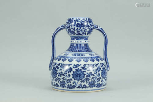 A Chinese Blue and White Floral Porcelain Double Ears Zun