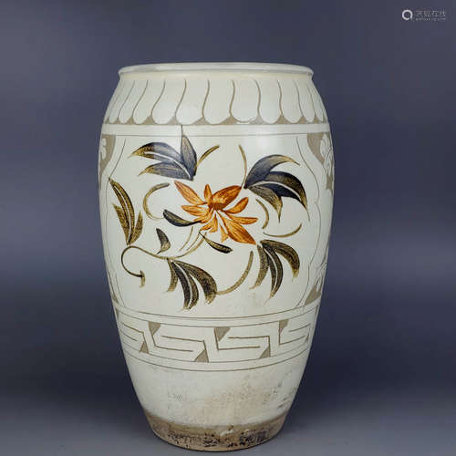 A Chinese Cizhou Kiln Porcelain Vase