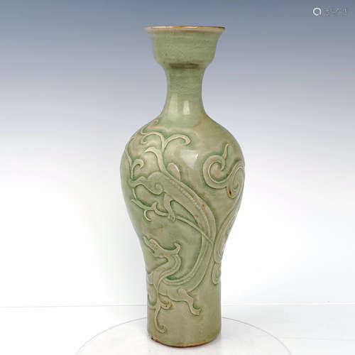 A Chinese Yue Kiln Porcelain Vase