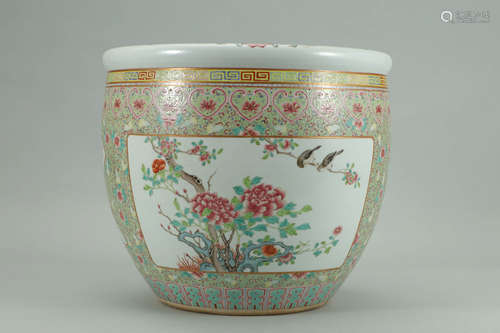 A Chinese Famille Rose Flower&Bird Pattern Porcelain Vat