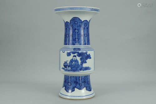 A Chinese Blue and White Floral Porcelain Flower Vase