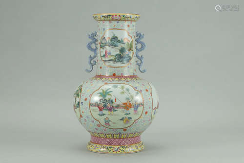 A Chinese Famille Rose Figure Painted Porcelain Vase