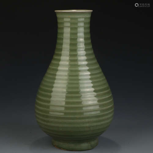 A Chinese Longquan Kiln Porcelain Vase