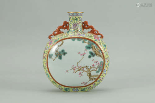 A Chinese Famille Rose Flower&Bird Pattern Porcelain Oblate Vase