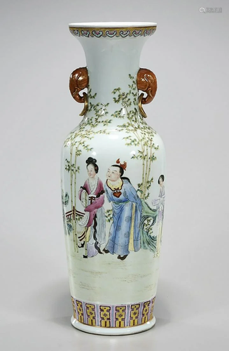 Chinese Enameled Porcelain Vase