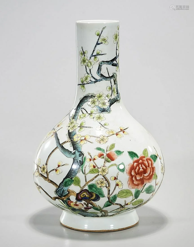 Chinese Enameled Porcelain Vase