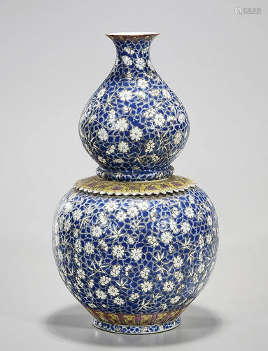 Chinese Enameled Porcelain Gourd Vase