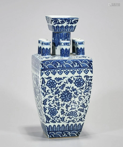 Chinese Blue and White Porcelain Vase