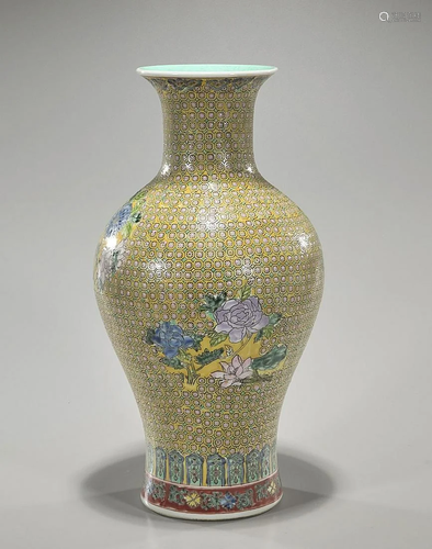 Chinese Enameled Porcelain Vase