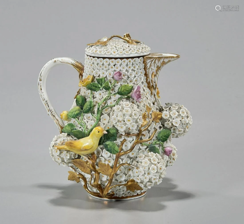 Antique Meissen Schneeballen Porcelain Teapot