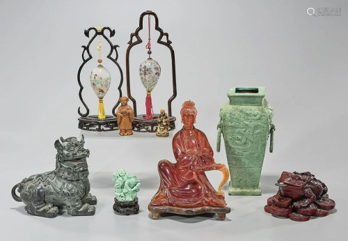 Group of Chinese Decorative Items