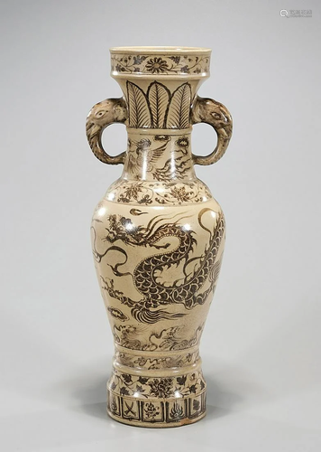 Chinese Yuan-Style Porcelain Vase