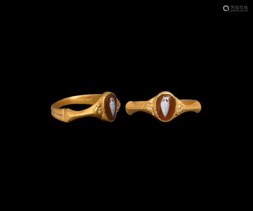 Roman Gold Ring with Amphora Gemstone