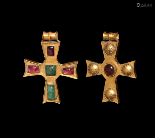Byzantine Jewelled Gold Pendant with Emeralds