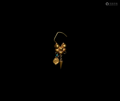 Roman Gold Earring with Pendant Drops