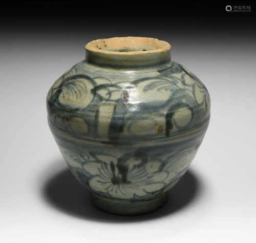 Chinese Ming Peony Jar