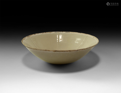 Chinese Tang Glazed Celadon Ware Bowl