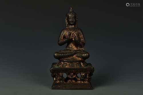 BRONZE GILT SEATED BODHISATTVA MING DYNASTY