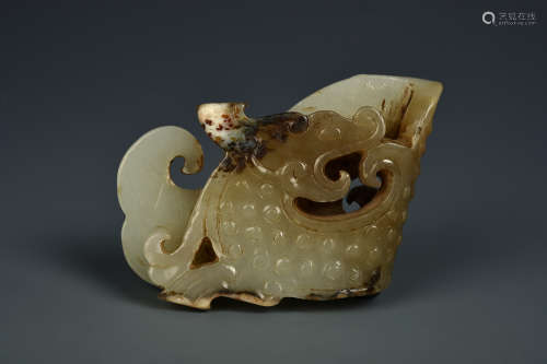 WHITE AND RUSSET DRAGON ORNAMENT MING DYNASTY