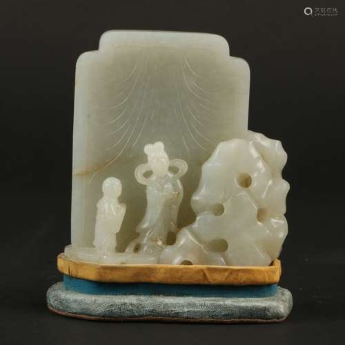 CARVED WHITE JADE SCULPTURE