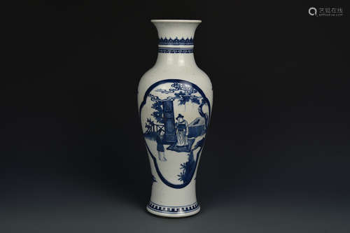 BLUE AND WHITE VASE QING DYNASTY