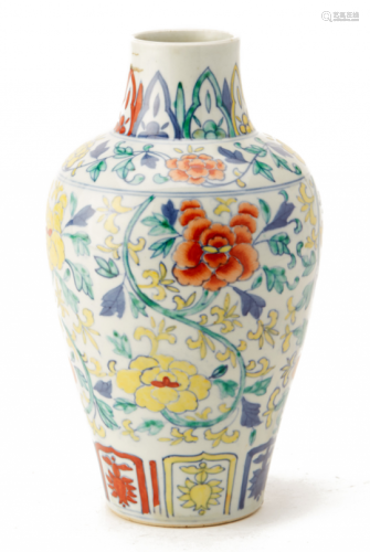 A DOUCAI BALUSTER VASE WITH FLOWERS