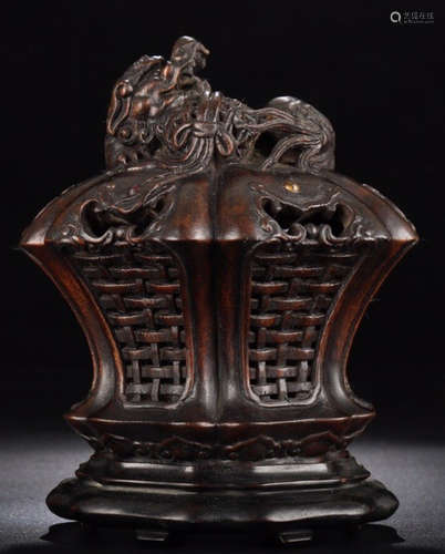 A CHENXIANG WOOD CARVED CENSER