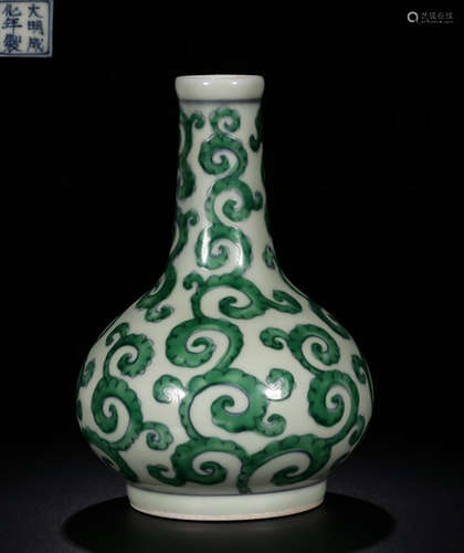 A DOUCAI GLAZE VASE