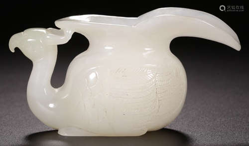 A XINJIANG HETIAN JADE CARVED PHOENIX SHAPE VESSEL