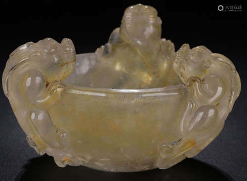 A CRYSTAL CARVED BRUSH WASHER