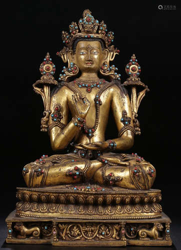 A GILT BRONZE CAST TARA BUDDHA STATUE