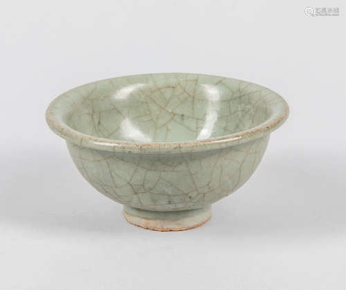 Chinese Ge Type Porcelain Tea Cup