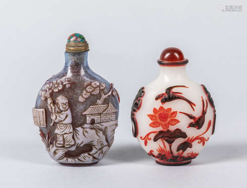 Set of Chinese Overlay Glass Snuff Bottles