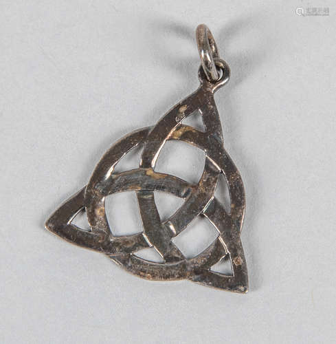 Art Sterling Celtic Trinity Triquetra Pendant