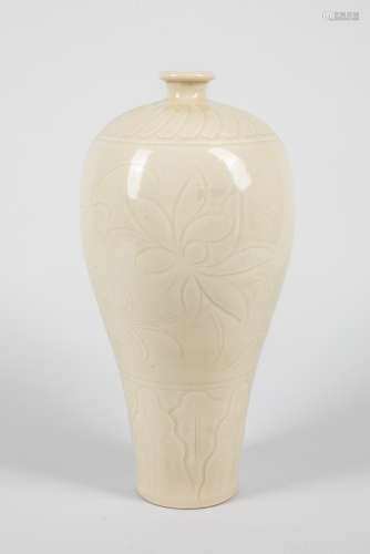 Chinese Ding Type Porcelain Vase