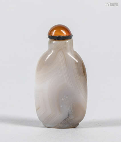 Collectible Chinese Cameo Agate Snuff Bottle