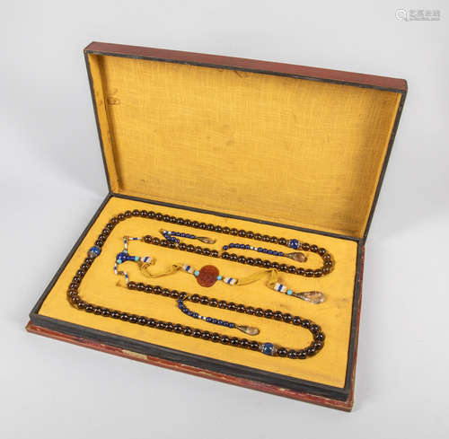 Chinese Export Crystal Court Beads With Lacquer Box