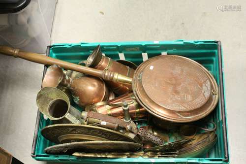 Box of copper and brass collectables to include; Oriental copper bed pan, graduated set of pans etc