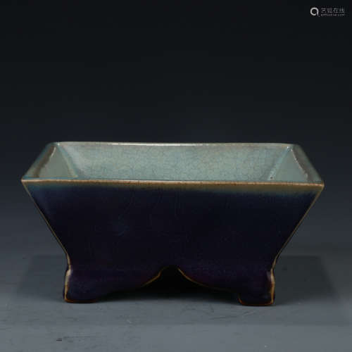 A Chinese Floral Porcelain Squared Basin