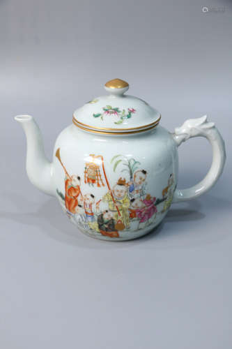 A Chinese Famille Rose Porcelain Teapot