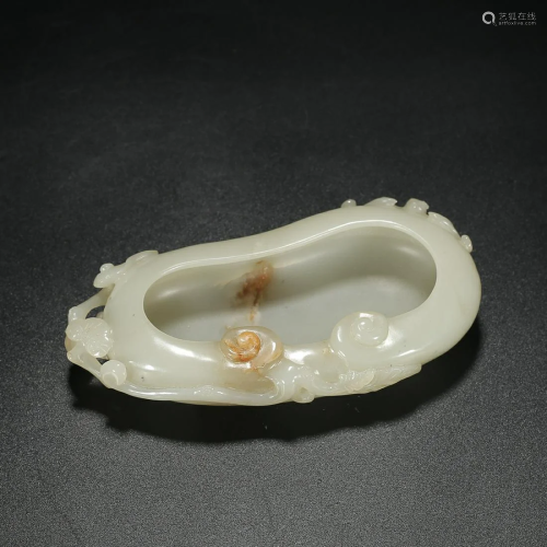 A CHINESE HETIAN JADE CARVED BRUSH WASHER
