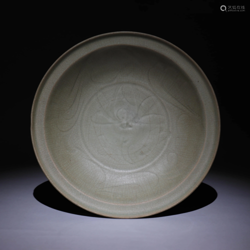 A SONG DYNASTY FLOWER PATTERN PLATE OF L…