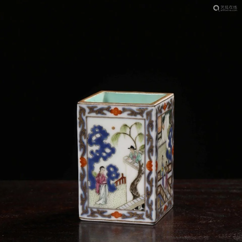 A CHINESE BLUE & WHITE MULTI COLORED FLOR…
