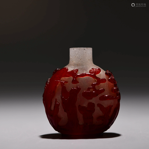 AN EXQUISITE CHINESE SNUFF BOTTLE