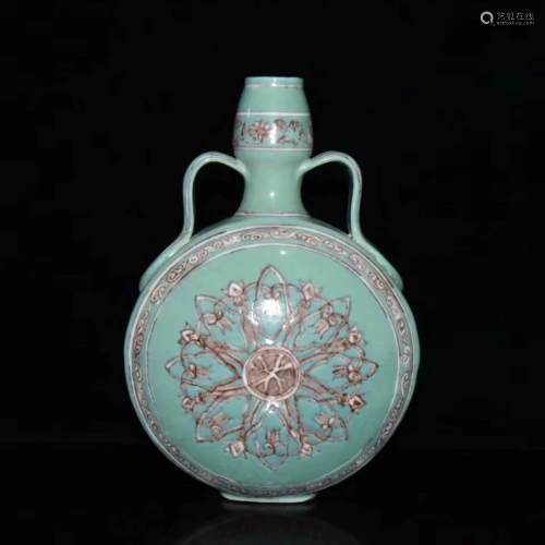 A CHINESE TURQUOISE GLAZED FLORAL PORCELAIN …