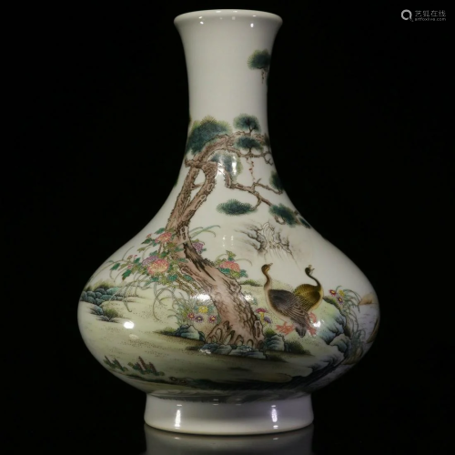 A CHINESE FAMILLE ROSE PAINTED PORCELAIN V…