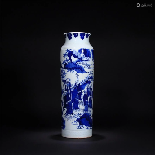 A CHINESE BLUE & WHITE FLORAL PORCELAIN T…